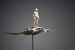 Manta Rhei / 160x71x64 cm / painted limewood / 2016 (Detail)