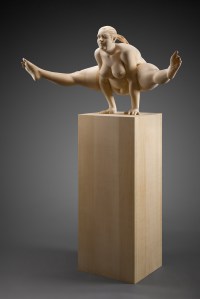 Firefly / 162 x 112 x 63 cm / limewood / 2017