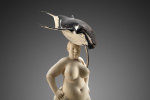 Heavy hat without fether / 75 cm / painted limewood / 2018