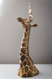 Balance performance / 88 x 32 x 20 cm / painted limewood / 2019