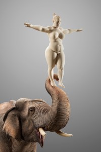 Titanic / 120 x 106 x 38 cm / limewood / 2019