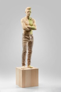 Mirroring nature / 112 x 25 x 25 cm / limewood pencil / 2021